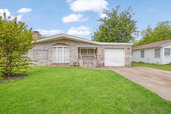 Building Photo - 1512 N Highland Ave