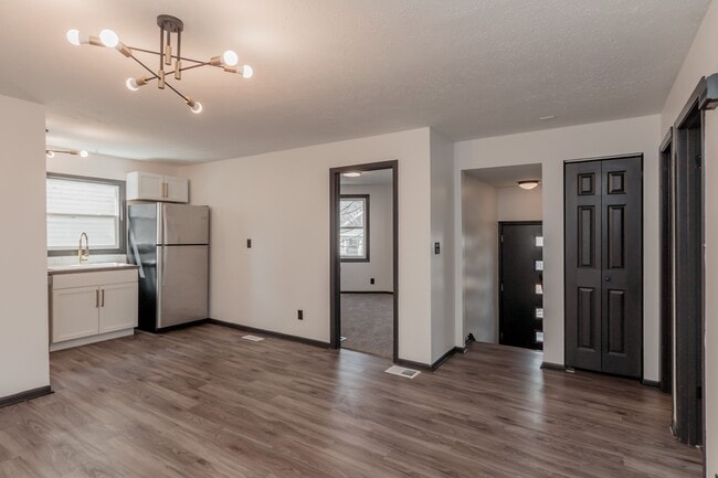 Building Photo - 2901 R St Unit 1