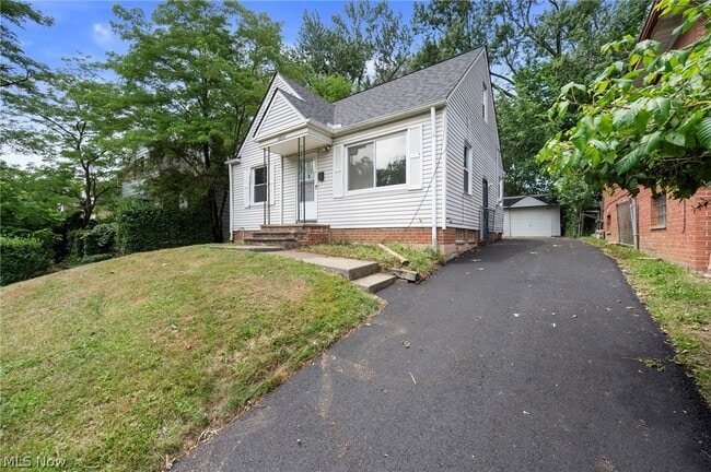 Photo - 20803 Kenyon Dr