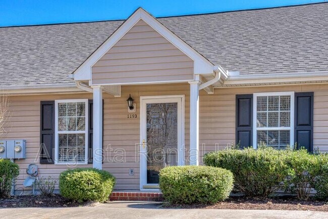 Photo - 1193 Bison Way