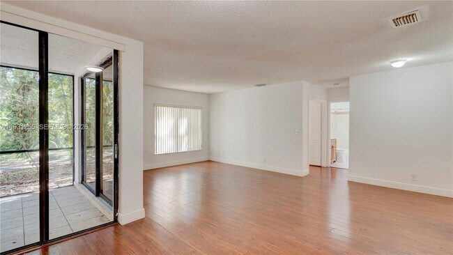 Photo - 3846 Coral Tree Cir Unit 3846