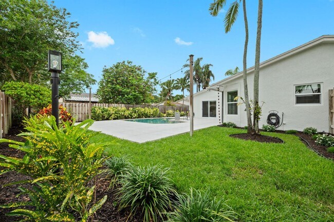 Photo - Southwest 168th Terrace, Weston, FL 33326 - 3 BR 2 BA house