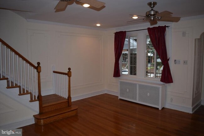 Photo - 104 Longfellow St NW