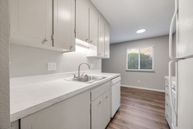 Photo - Juniper Apartments