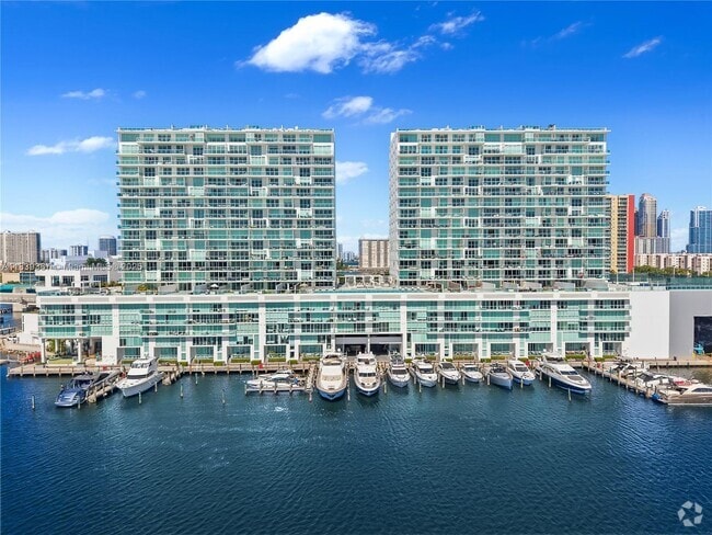 Building Photo - 400 Sunny Isles Blvd Unit 1408 Rental