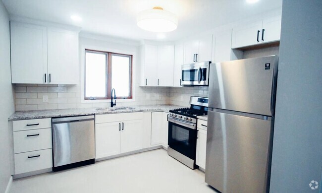 Building Photo - 532 Tacoma Ave Unit 2 Rental