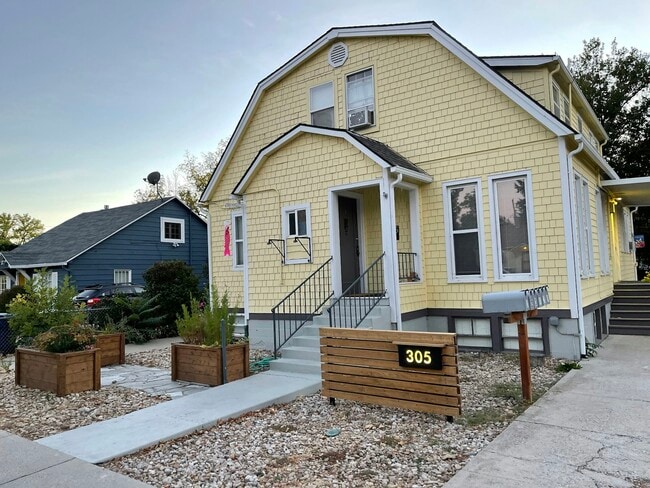 Building Photo - 305 Peasley St Unit 4