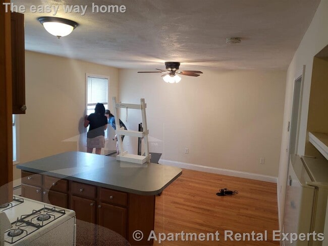 Photo - 389 Columbia St Unidad #2
