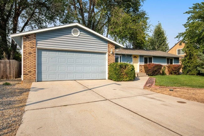11030 W Musket St