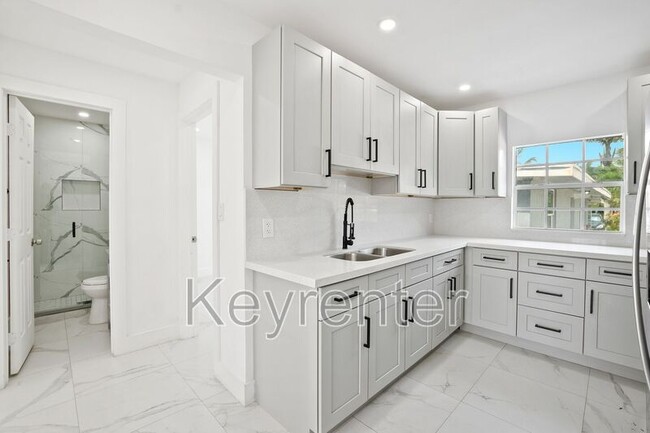 Photo - 10990 NW 18th Ave Condominio Unidad 1