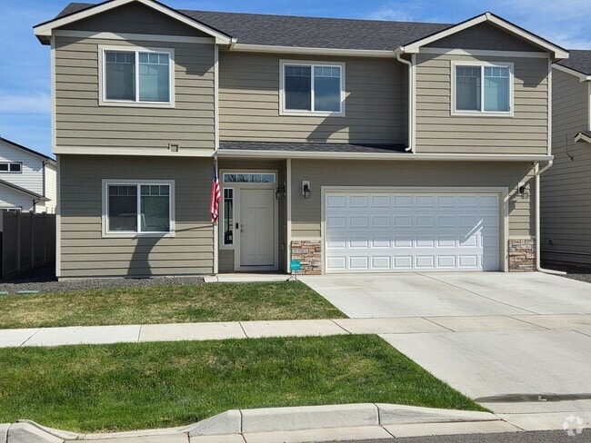 Building Photo - Spacious 4BR House in Greenacres