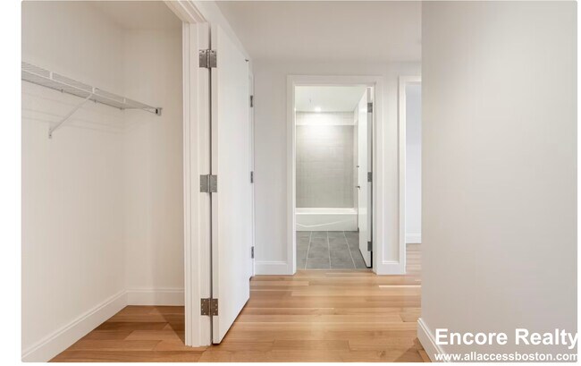 Photo - 801 Tremont St Unidad 101