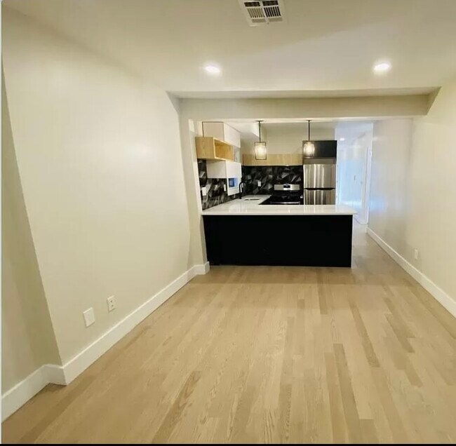 102 Pennington St 6 - 100 Pennington St Unidad 6