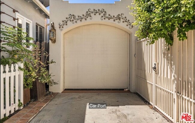 9060 Harland Ave