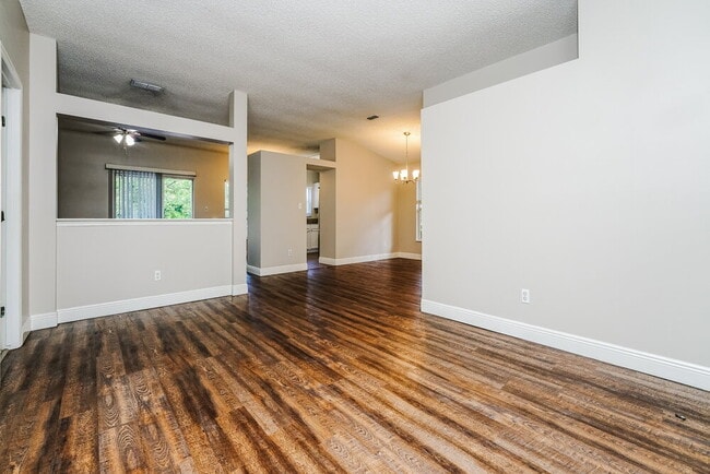 Photo - 1809 Concord Dr