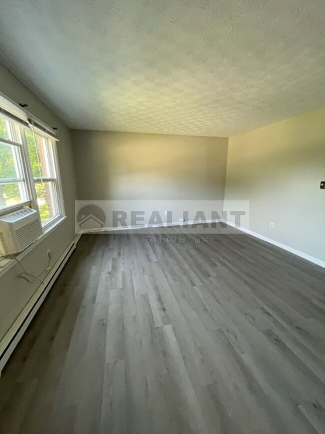 Photo - 314 Walters Ln Unit B