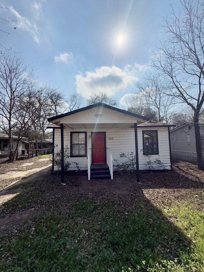 Photo - 550 Lincolnshire Dr