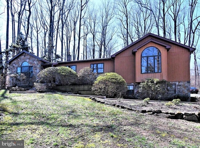 Photo - 306 Cedar Hill Rd