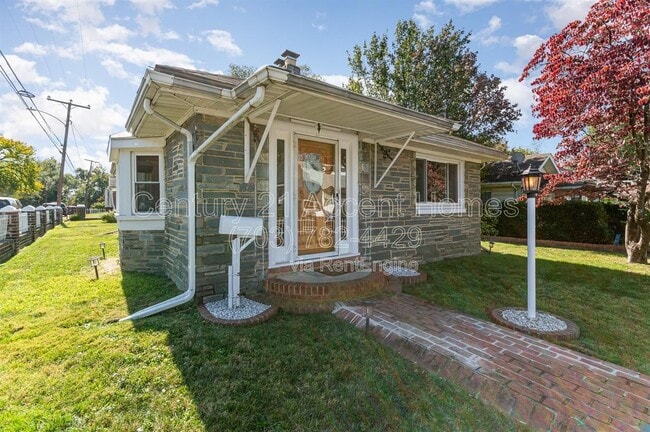 Photo - 1700 14th St S