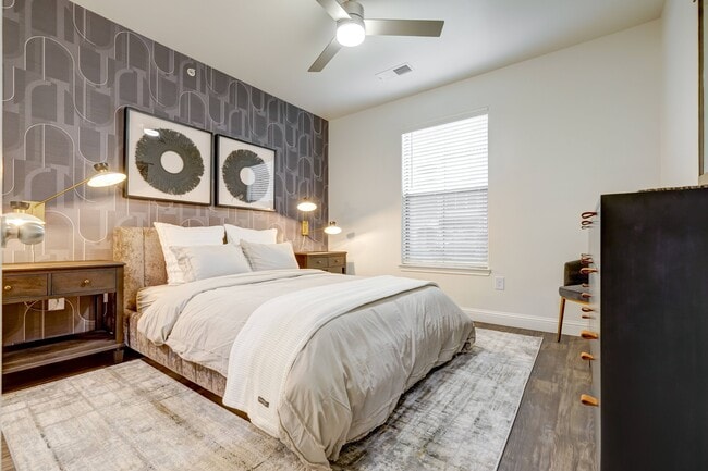 La Villita Lakeside and Landings
