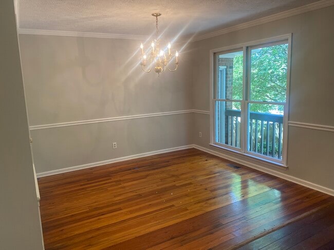 Photo - 114 Riviera Rd