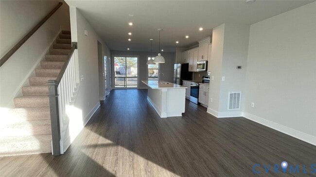 Photo - 10120 All Star Blvd