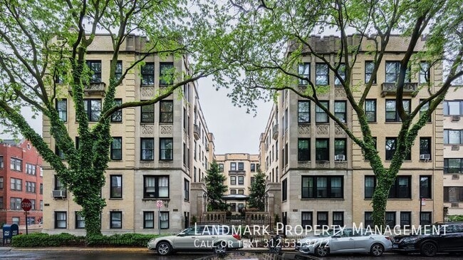 Building Photo - 3604 N Pine Grove Ave Unit 1G
