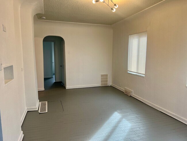 Photo - 4 bed 1 bath Home Available Now in Westwood! **Move-In Special** Unit 3120