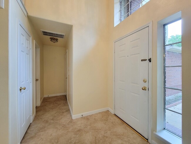 Photo - 14938 Brightbrook Dr