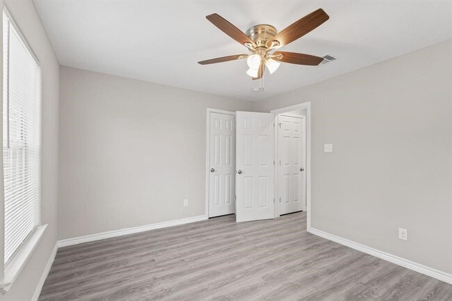 Building Photo - 4311 Hull St Rental