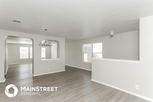 Photo - 121 Angus Way