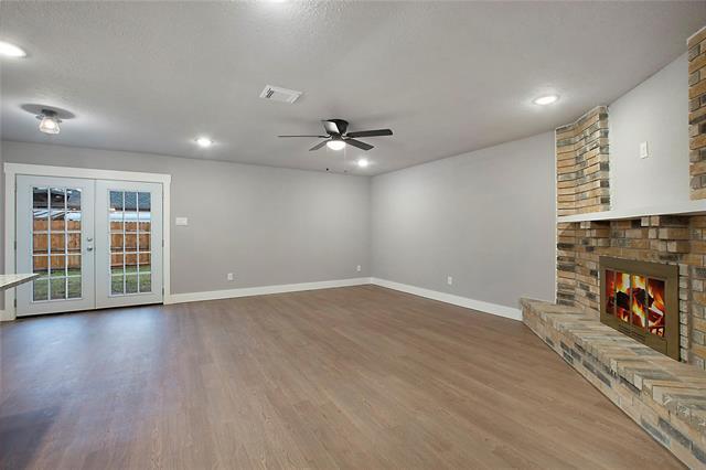 Photo - 801 Sunny Slope Dr