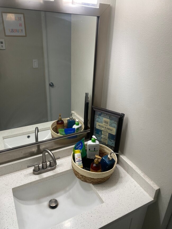 Photo - 1330 W Broadway Rd Unit B103