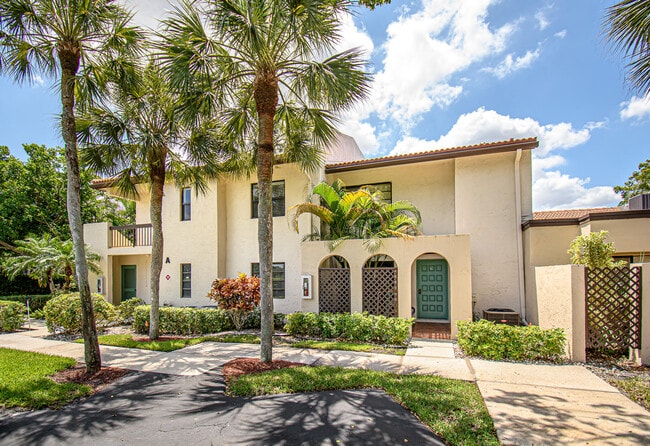 Building Photo - 8334 Cypress Ln Unit 1a