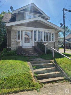 Building Photo - 834 1st St NE Rental