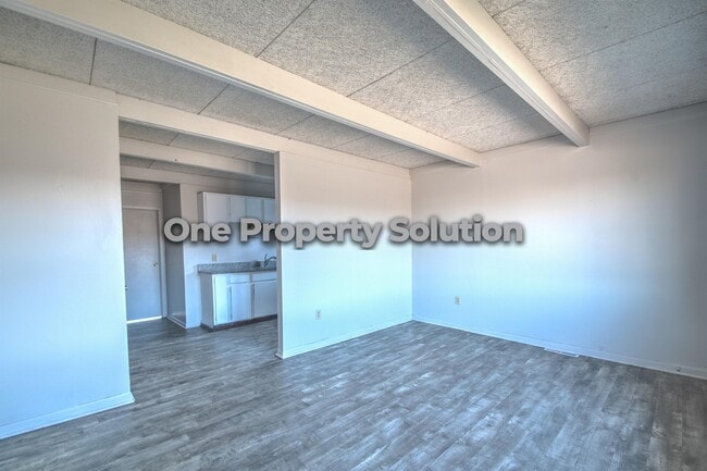 Photo - 1305 Logan St