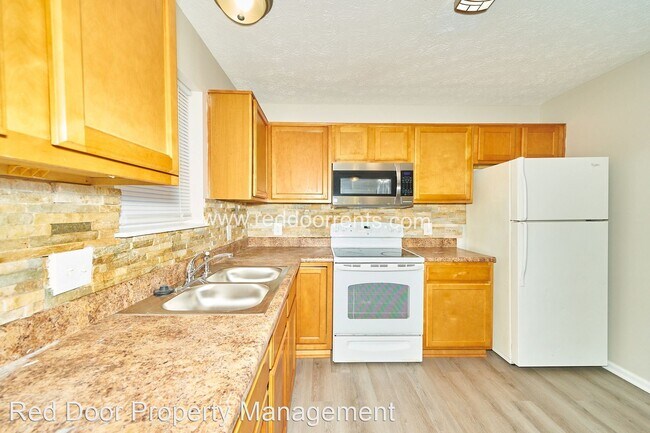 Photo - 3 br, 1 bath House - 3159 Graceland Ave