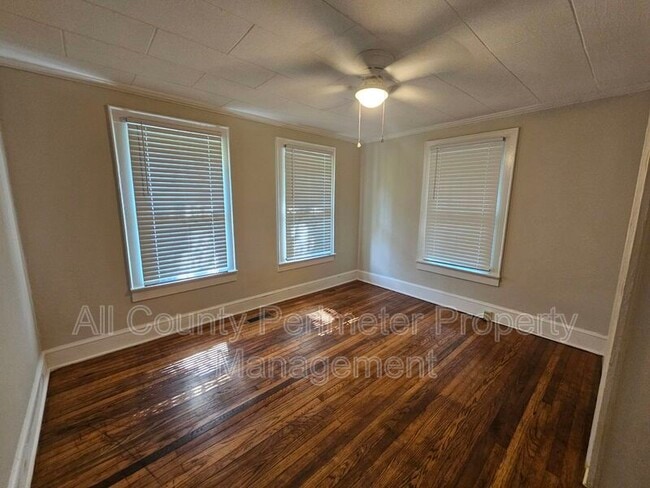 746 Grenada Terrace
