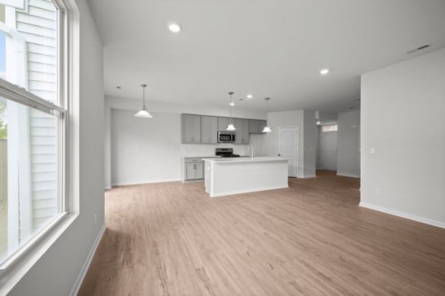 Photo - 2405 Salt Springs Dr