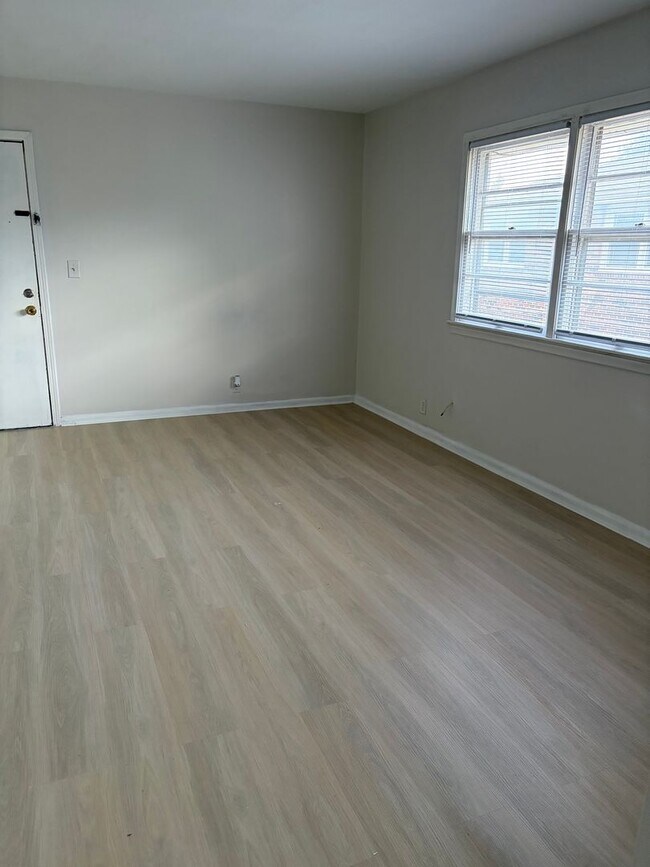 Photo - 1021 Apartments Unit 5