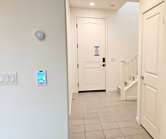 Photo - JAMIE LN UNIT 1 FONTANA 92336 (4 BED / 3 BATH)