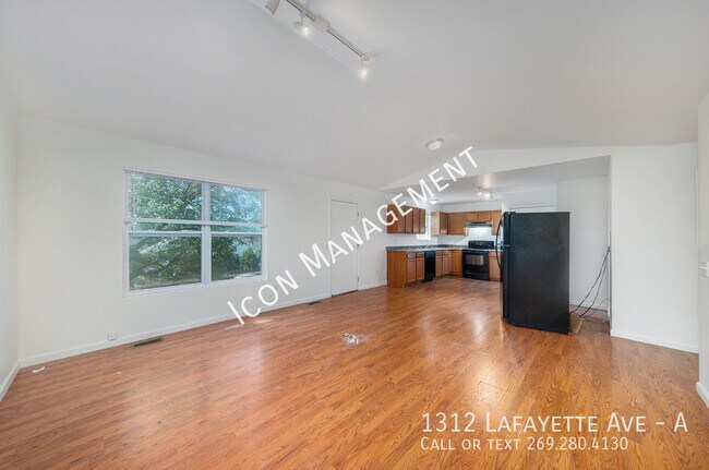 Photo - 1312 Lafayette Ave Unidad A