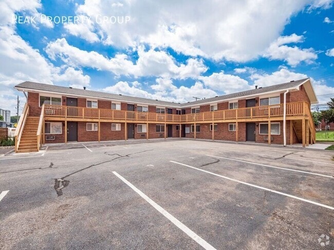 Building Photo - 593 Riverview Dr Unit A Rental