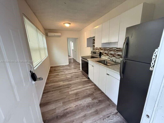 Photo - 812 NW 26th Ave Unit B