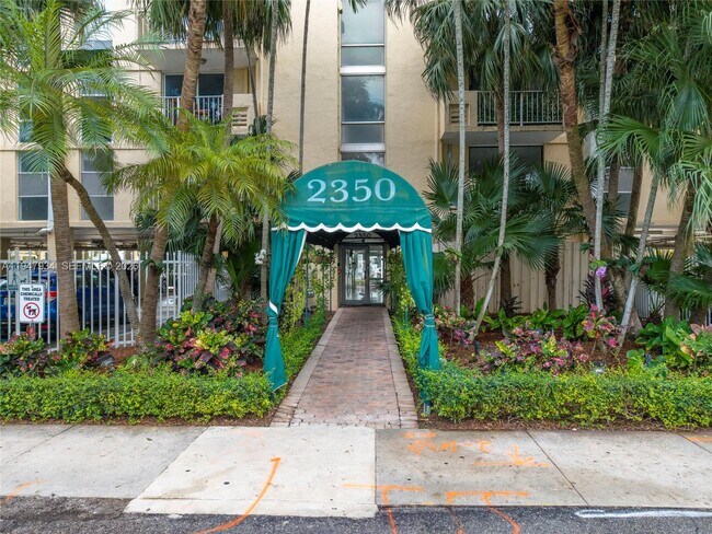 Photo - 2350 NE 135th St Unit 614