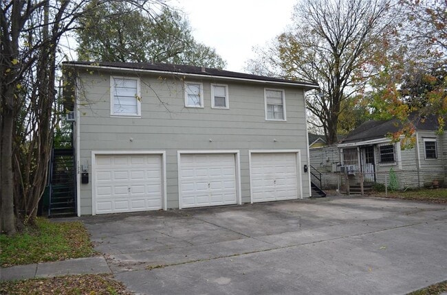 Photo - 1172 Halpern St