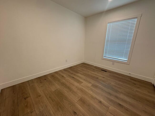 Photo - 2060 N Center St