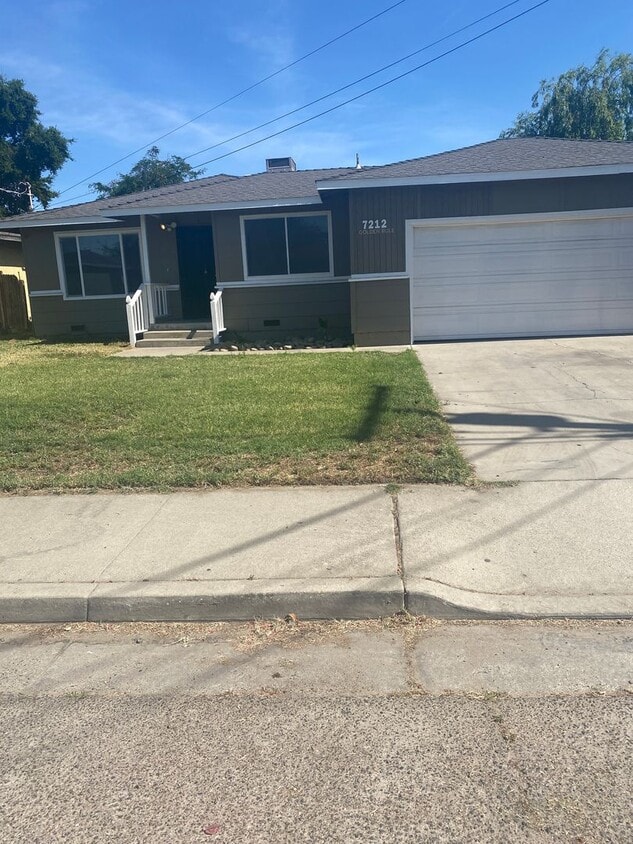 REMOLDED Home in Winton, CA - REMOLDED Home in Winton, CA