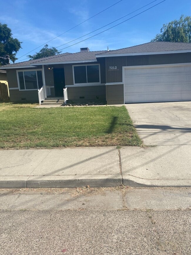 REMOLDED Home in Winton, CA - REMOLDED Home in Winton, CA