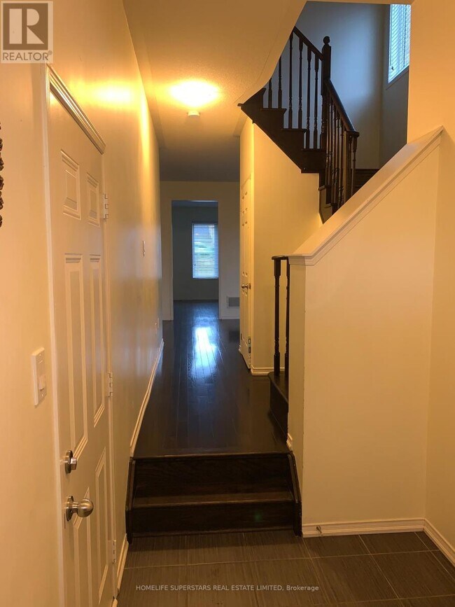 Photo - 72 Loftsmoor Dr